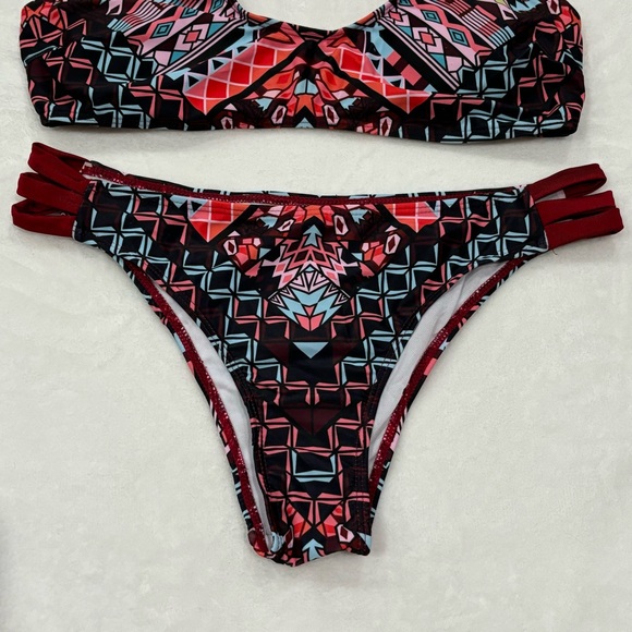 SHEIN Women’s Aztec Geometric Scoop Neck High Waist Bikini - black red, size L - Picture 4 of 9